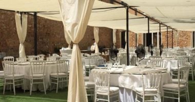 Vele ombreggianti e coperture per eventi: funzionalità, design e comfort