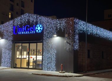 Luminarie natalizie Palermo - Allestimento intera facciata