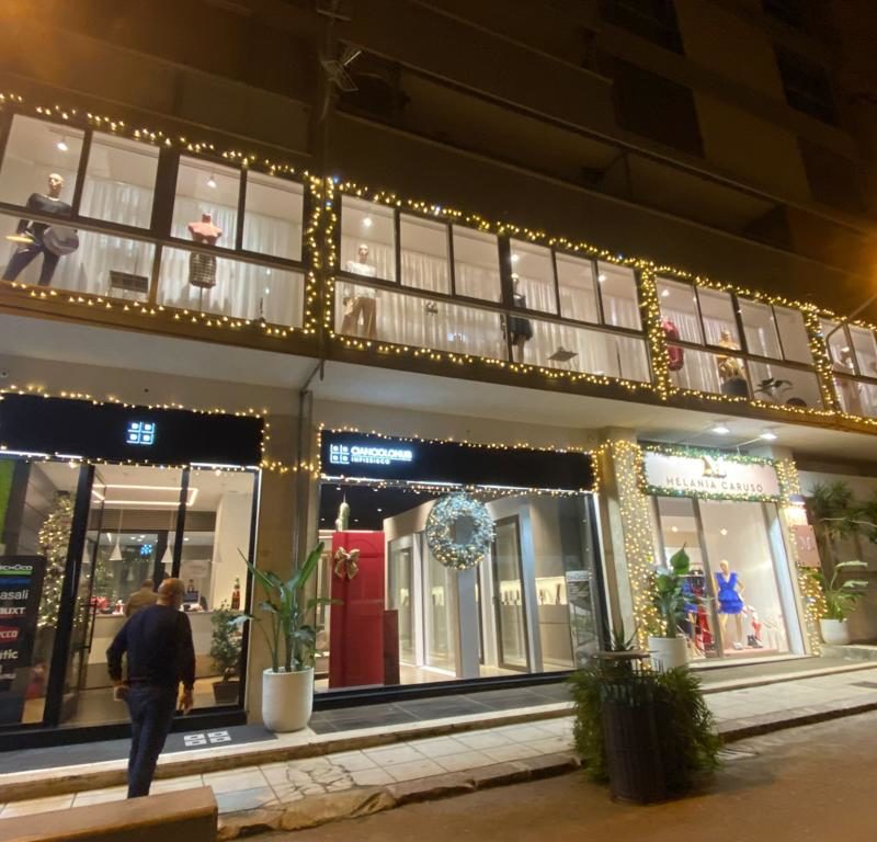 Luminarie natalizie per negozi: come attrarre clienti