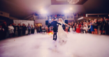 Come scegliere il miglior allestimento audio e luci per il tuo evento