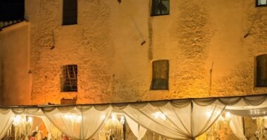 Come la luce trasforma gli eventi: illuminazione e atmosfera
